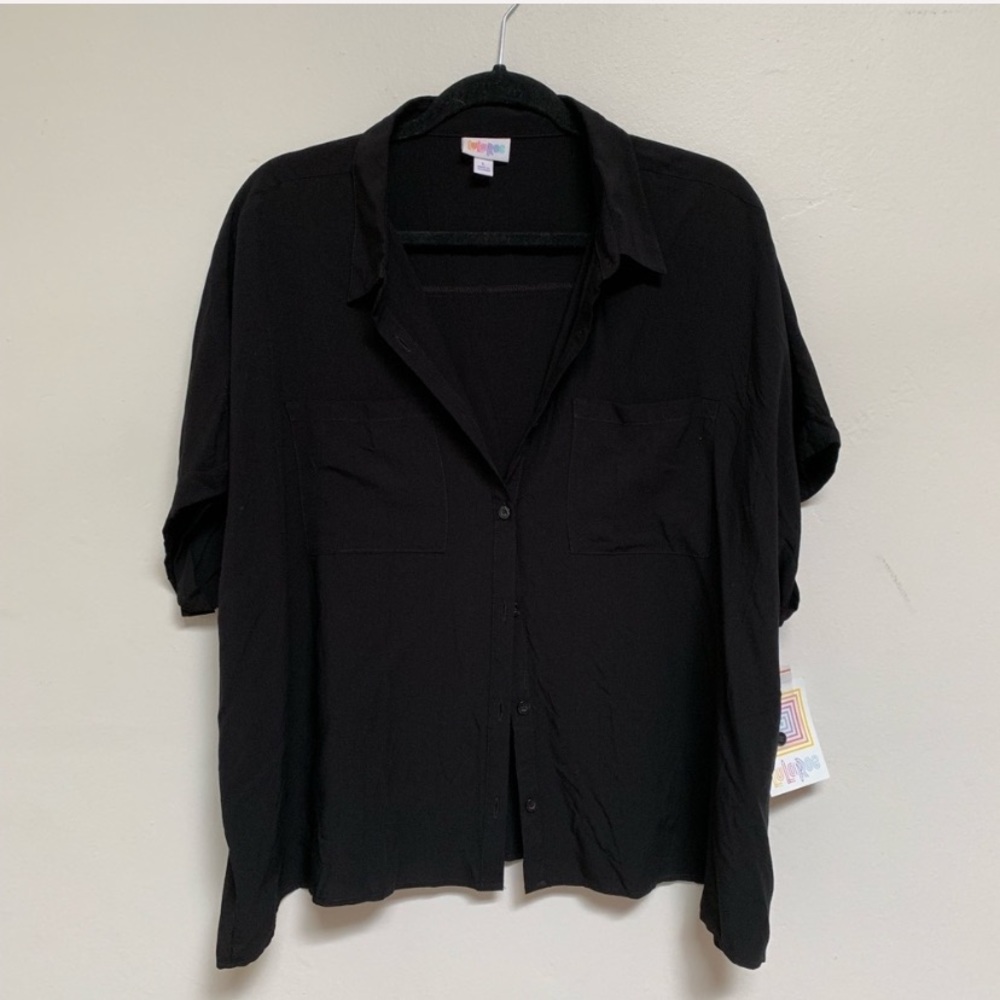 LuLaRoe Amy Dolan Top